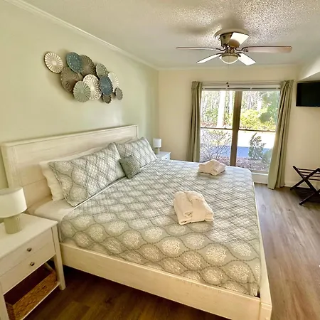 Cozy 1Bd, 5 Mins Walk To The Beach, No Stairs!